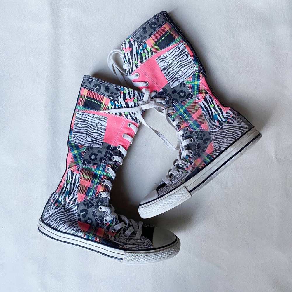 Converse Chucks Knee Tops